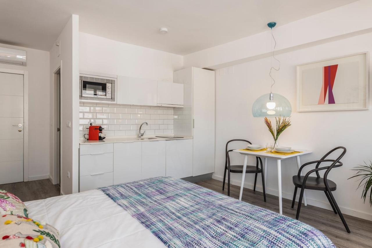 Pop Art, Apartamentos De Diseno En Arenal เซบีญา ภายนอก รูปภาพ
